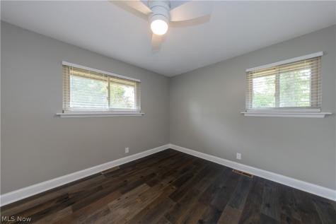 33 Oviatt Drive Northfield OH 44067