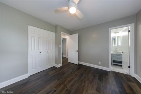 33 Oviatt Drive Northfield OH 44067