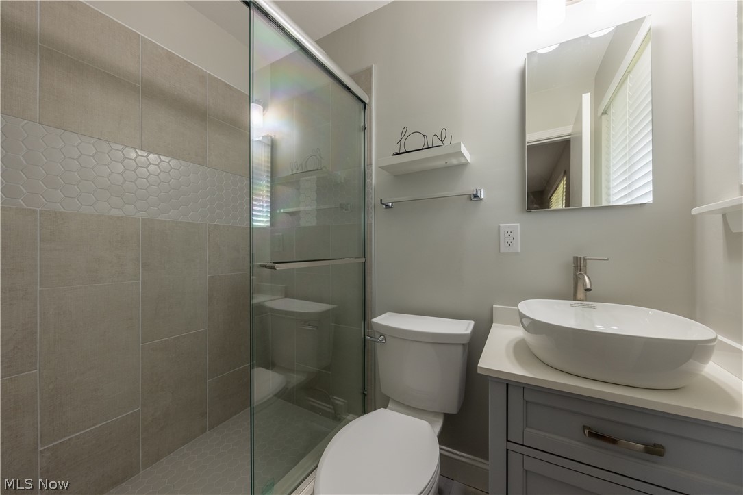 33 Oviatt Drive Northfield OH 44067