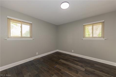 33 Oviatt Drive Northfield OH 44067