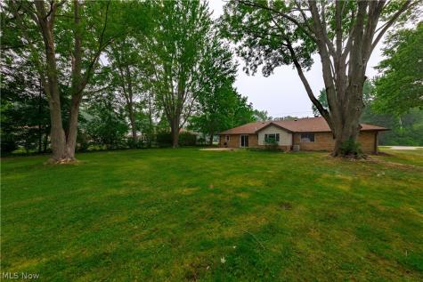 33 Oviatt Drive Northfield OH 44067