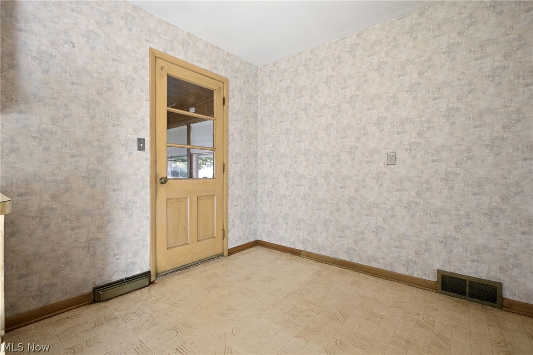 5451 Hill Street Maple Heights OH 44137