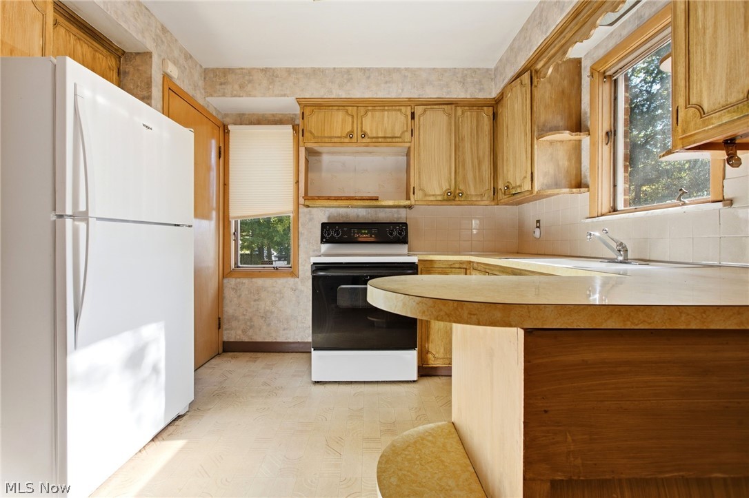 5451 Hill Street Maple Heights OH 44137