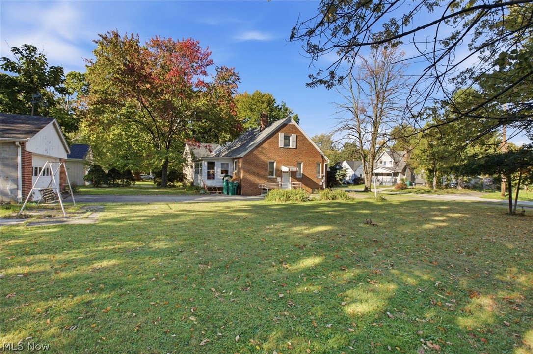 5451 Hill Street Maple Heights OH 44137
