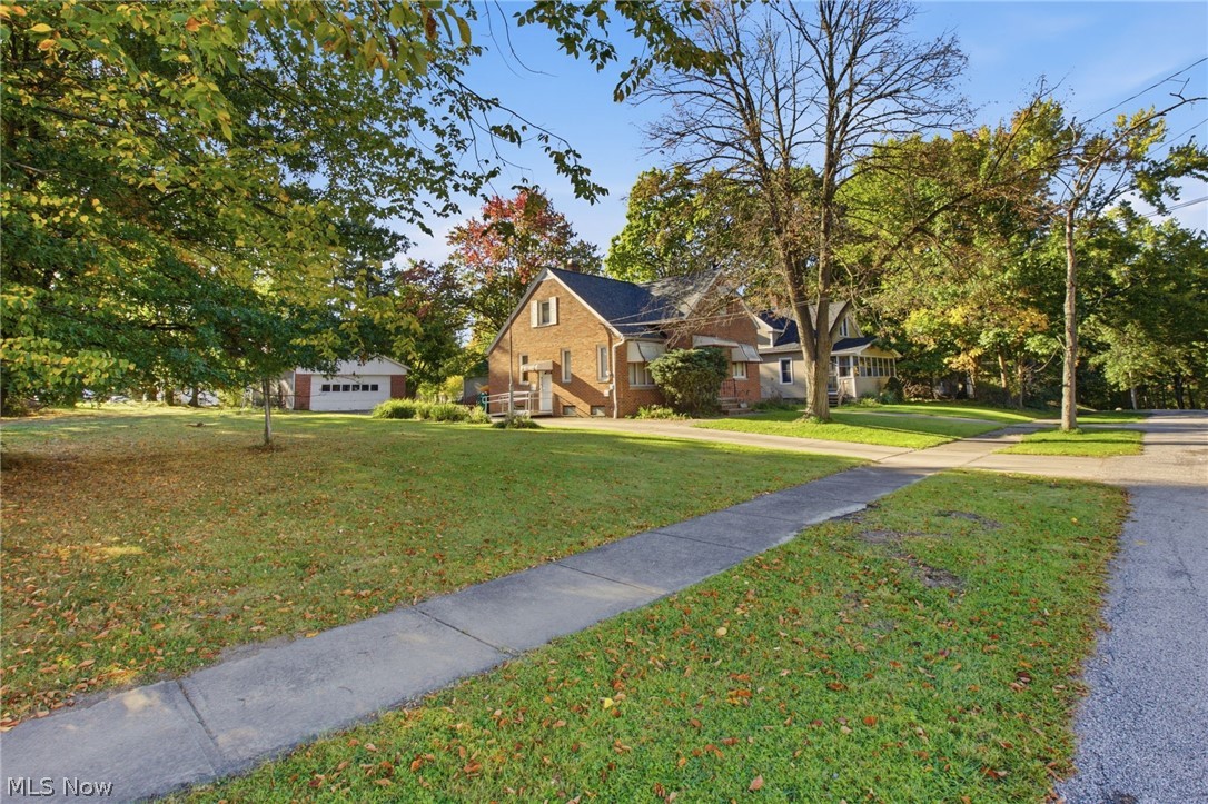 5451 Hill Street Maple Heights OH 44137