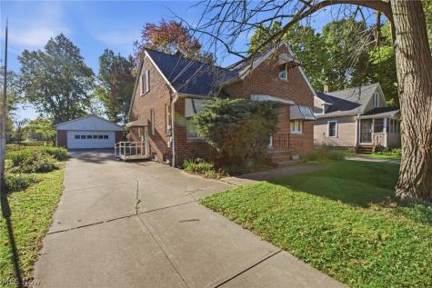 5451 Hill Street Maple Heights OH 44137