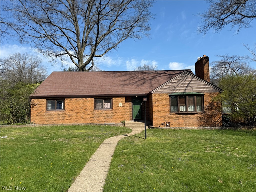 213 E 27th Street Dover OH 44622