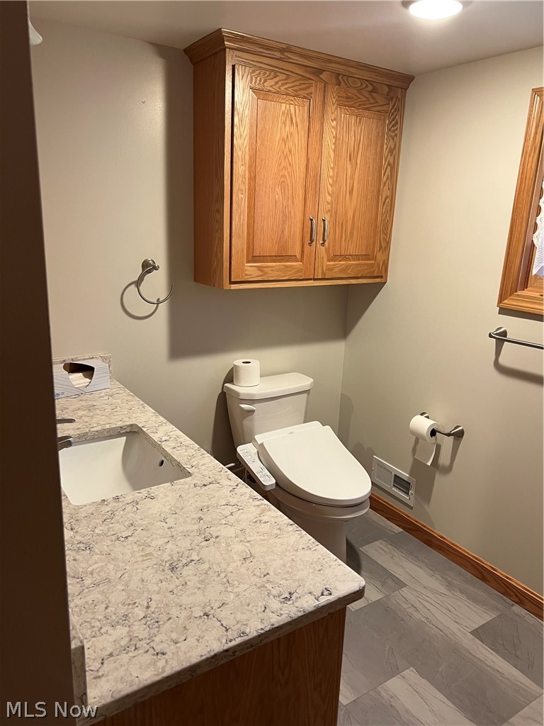 213 E 27th Street Dover OH 44622