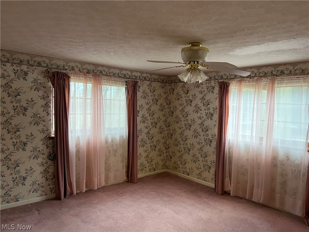 213 E 27th Street Dover OH 44622