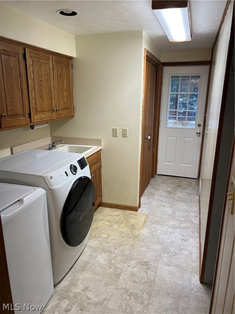 213 E 27th Street Dover OH 44622