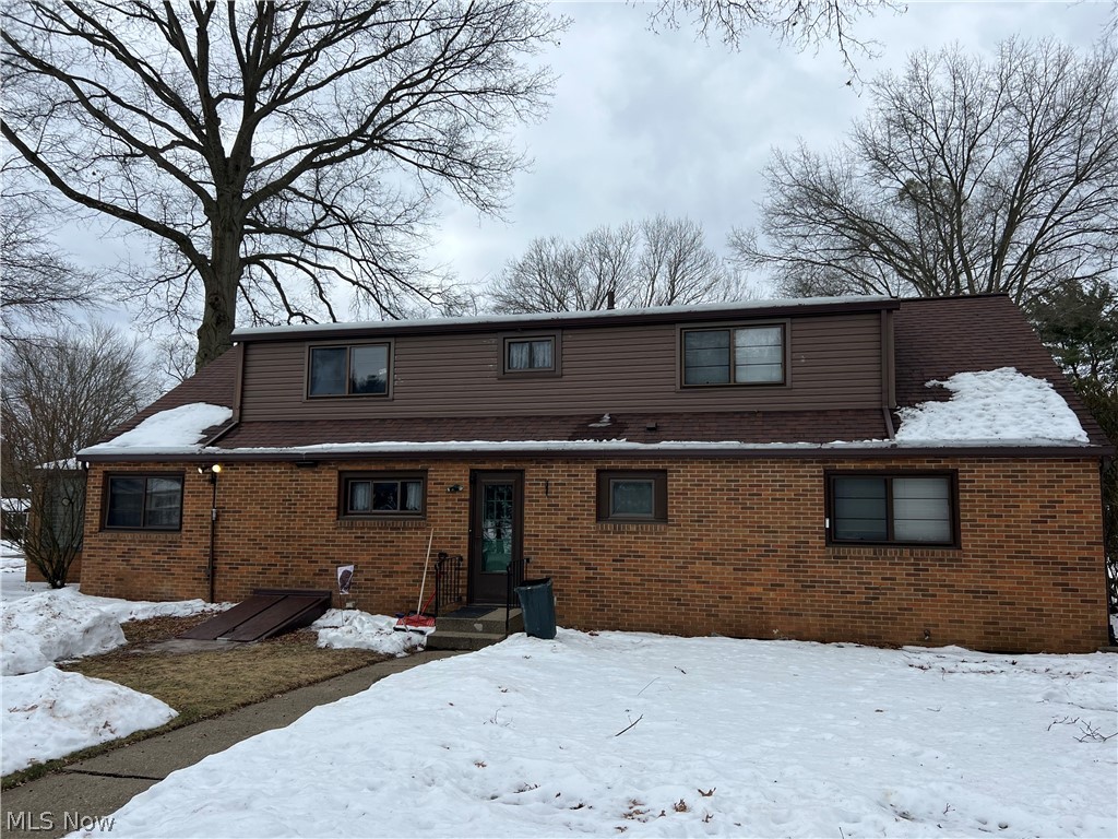 213 E 27th Street Dover OH 44622