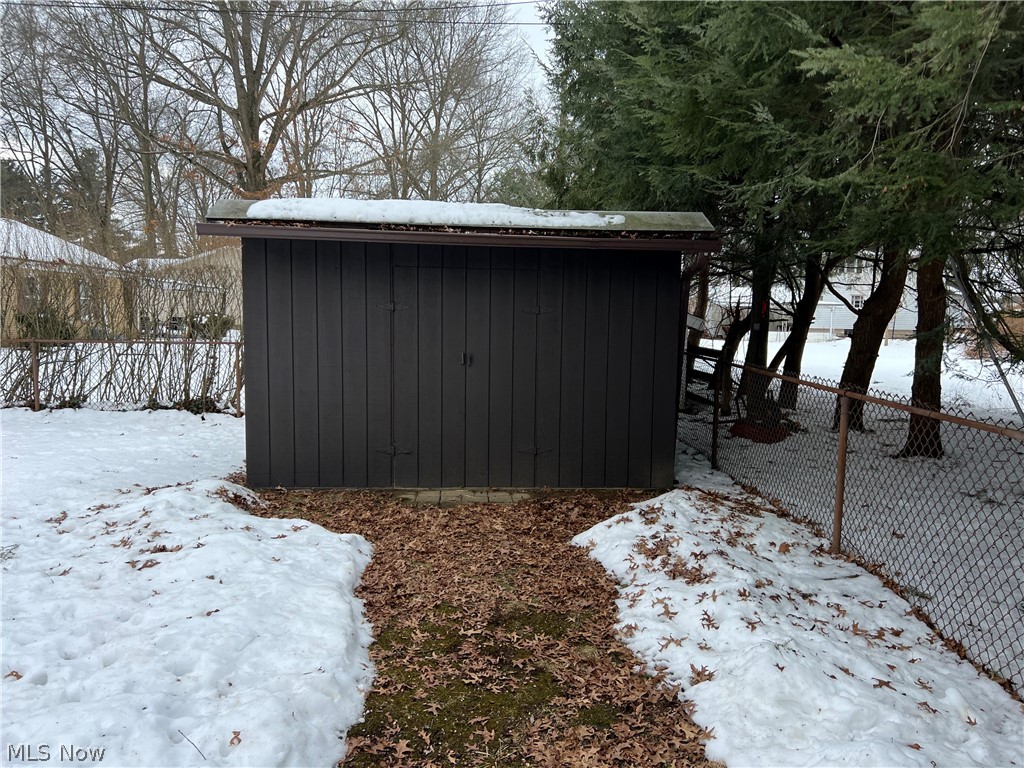 213 E 27th Street Dover OH 44622