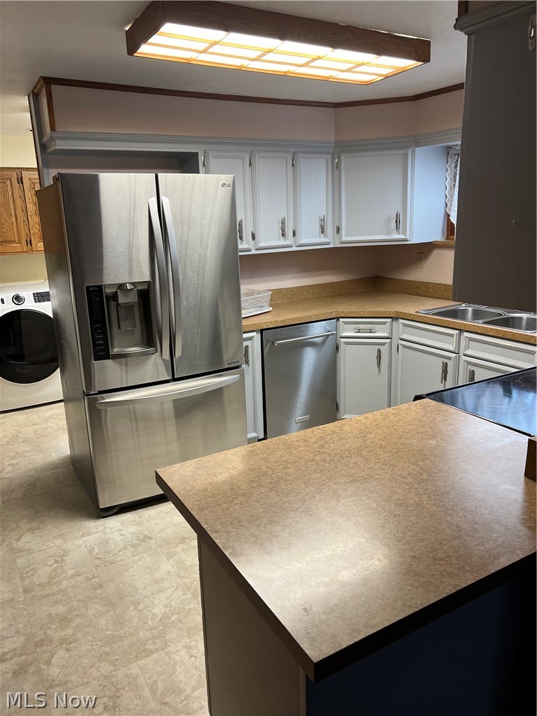 213 E 27th Street Dover OH 44622