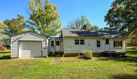 1926 Miday Avenue NE East Canton OH 44730