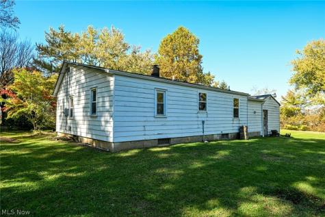 1926 Miday Avenue NE East Canton OH 44730