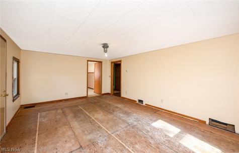 1926 Miday Avenue NE East Canton OH 44730