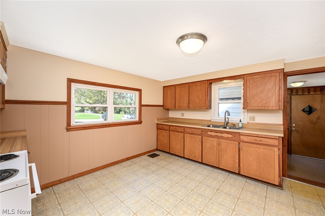 1926 Miday Avenue NE East Canton OH 44730