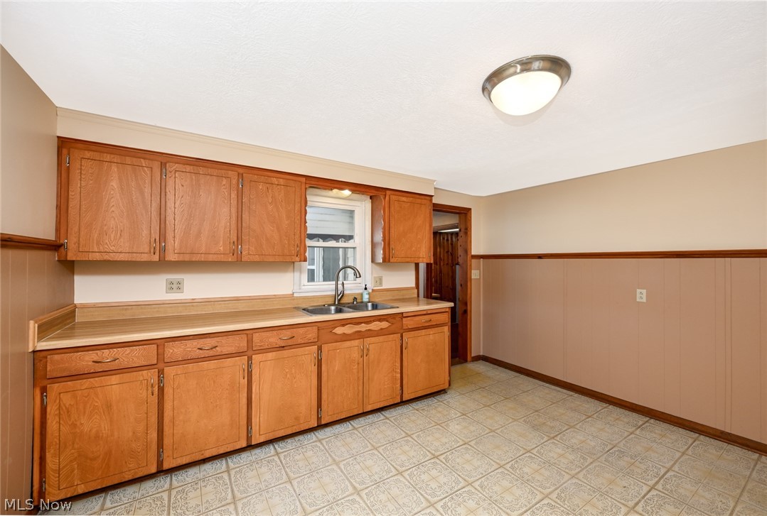 1926 Miday Avenue NE East Canton OH 44730