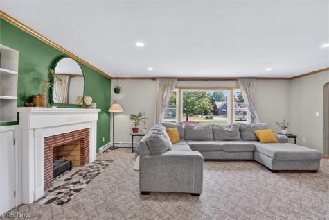 13795 Shawnee Trail Middleburg Heights OH 44130