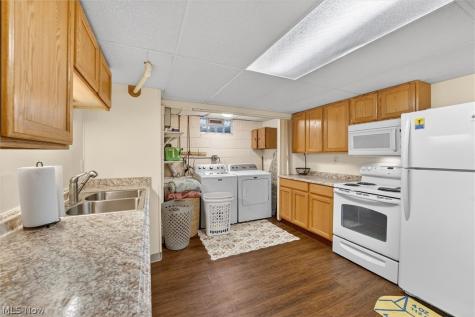 13795 Shawnee Trail Middleburg Heights OH 44130