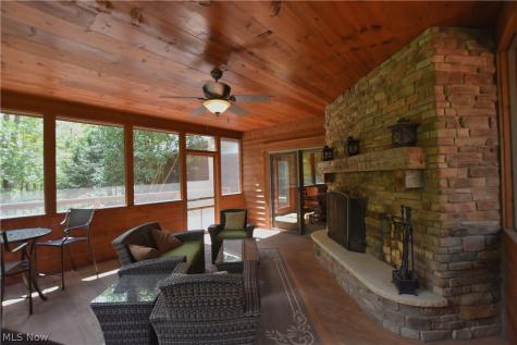 1321 Whispering Pines Drive SW Dellroy OH 44620