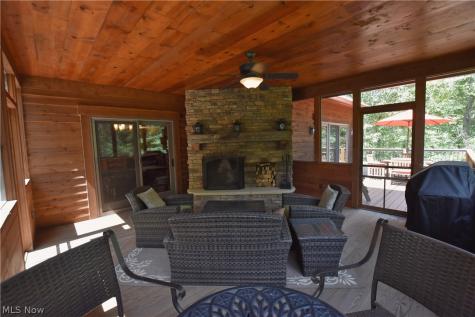 1321 Whispering Pines Drive SW Dellroy OH 44620