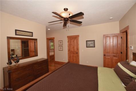 1321 Whispering Pines Drive SW Dellroy OH 44620