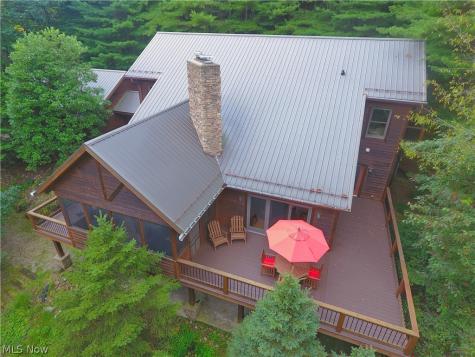 1321 Whispering Pines Drive SW Dellroy OH 44620