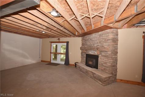 1321 Whispering Pines Drive SW Dellroy OH 44620