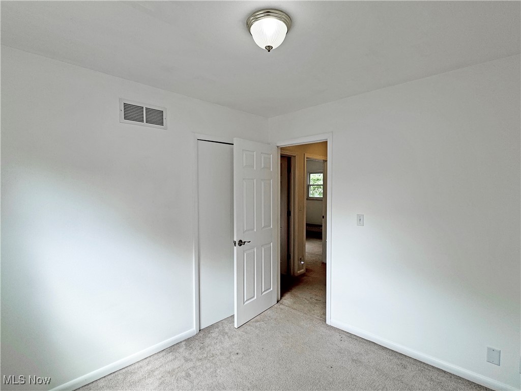 1102 Madrid Drive Akron OH 44313