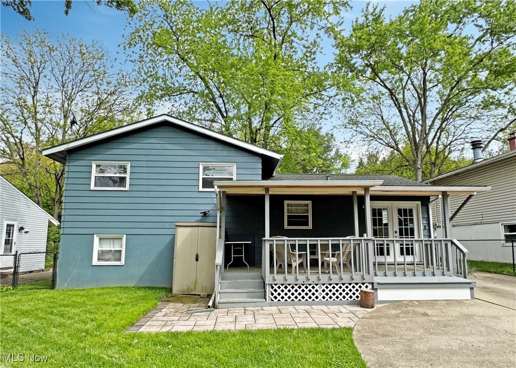 1102 Madrid Drive Akron OH 44313