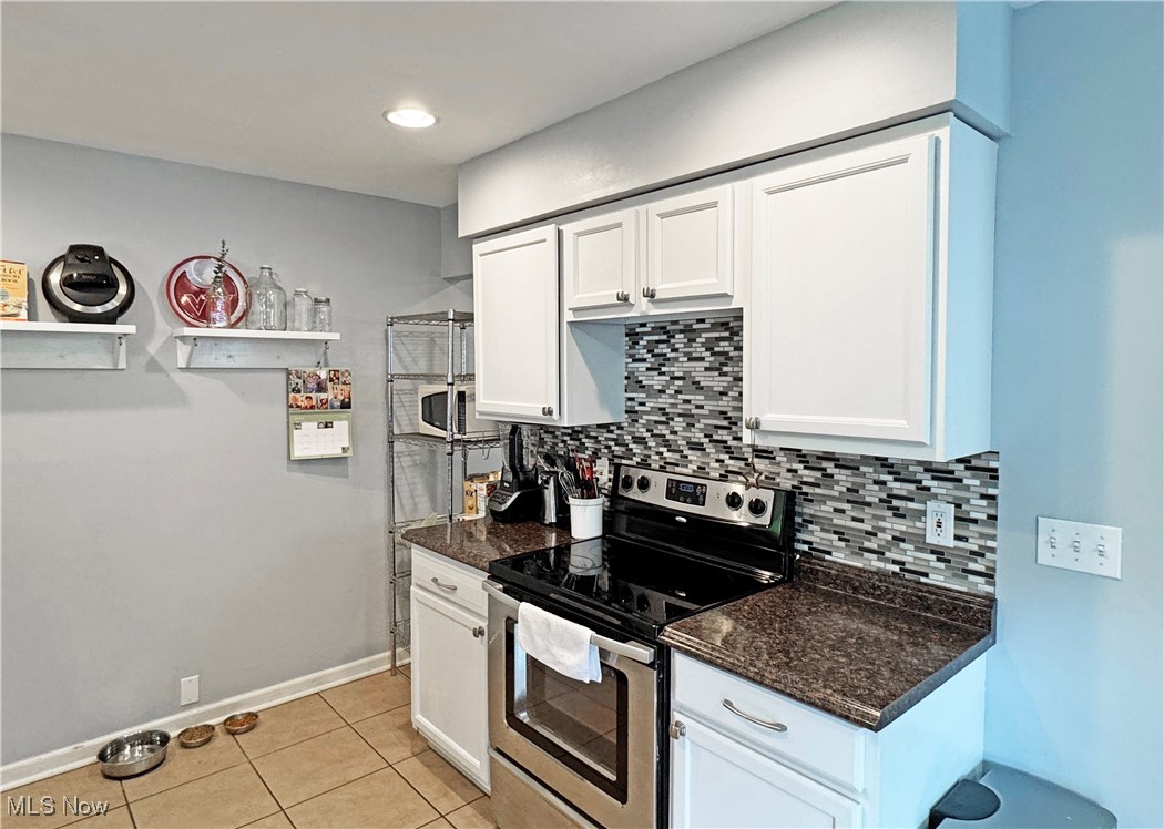 1102 Madrid Drive Akron OH 44313