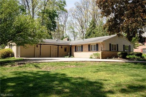 1009 Fair Oaks Avenue SW North Canton OH 44720