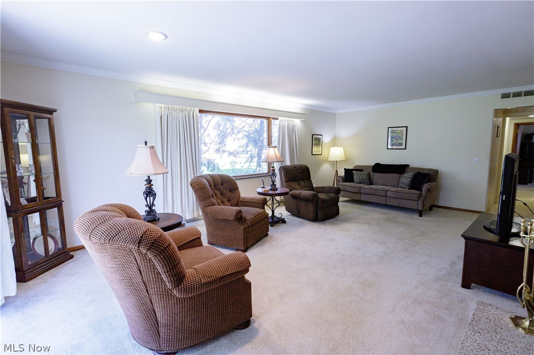 1009 Fair Oaks Avenue SW North Canton OH 44720