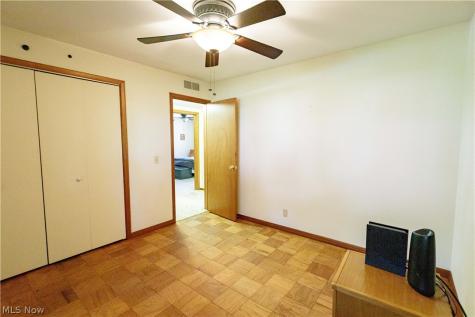 1009 Fair Oaks Avenue SW North Canton OH 44720