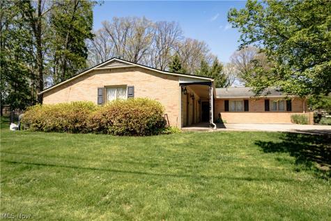 1009 Fair Oaks Avenue SW North Canton OH 44720
