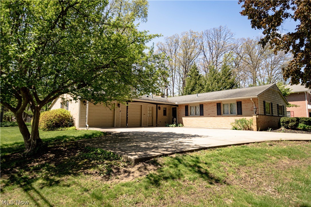 1009 Fair Oaks Avenue SW North Canton OH 44720