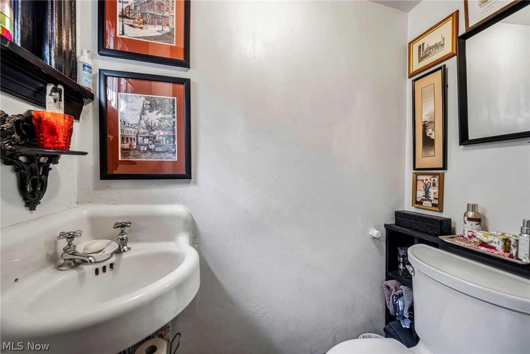19621 Sussex Road Shaker Heights OH 44122