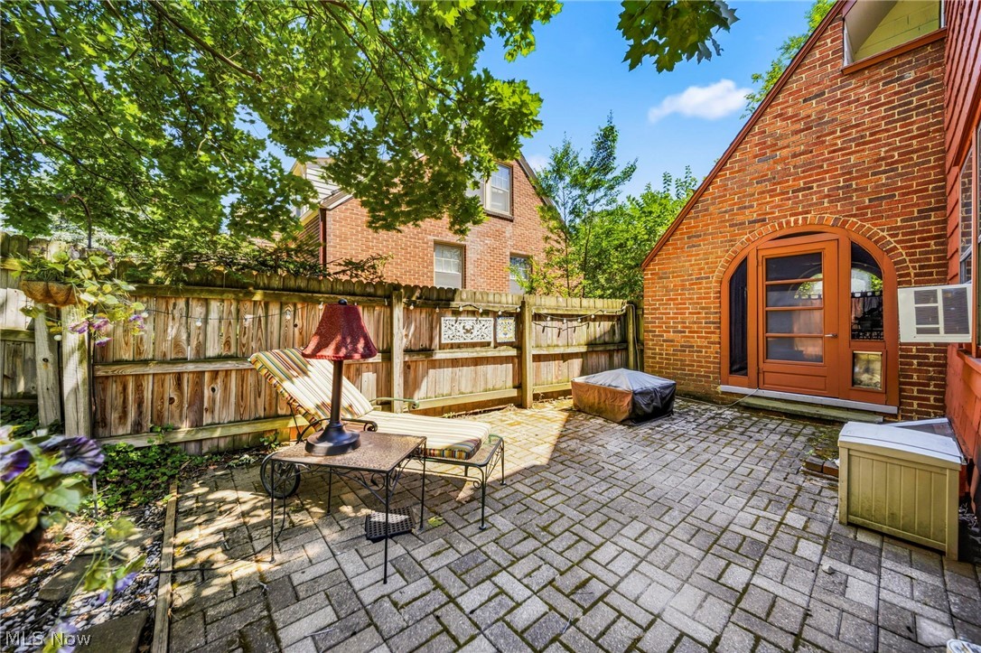 19621 Sussex Road Shaker Heights OH 44122