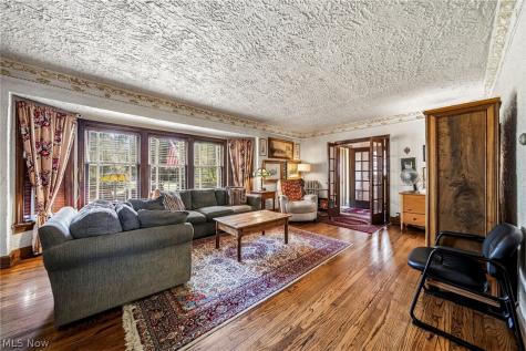 19621 Sussex Road Shaker Heights OH 44122