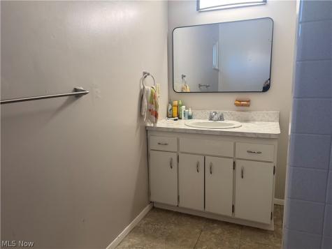 8150 Rushton Drive Mentor OH 44060