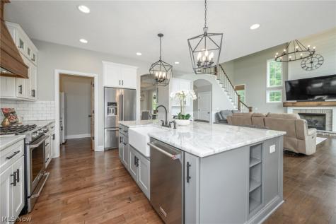 2473 Westwood Circle Hudson OH 44236