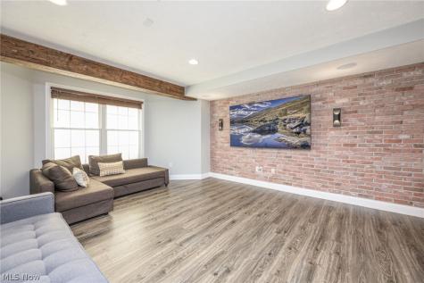 2473 Westwood Circle Hudson OH 44236