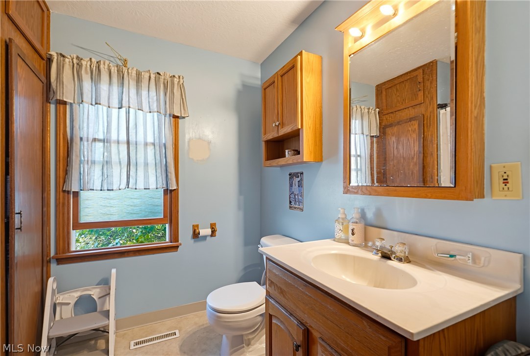 2238 Cooledge Avenue Akron OH 44305