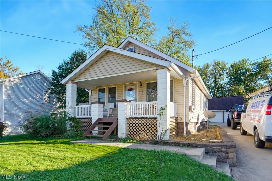 2238 Cooledge Avenue Akron OH 44305