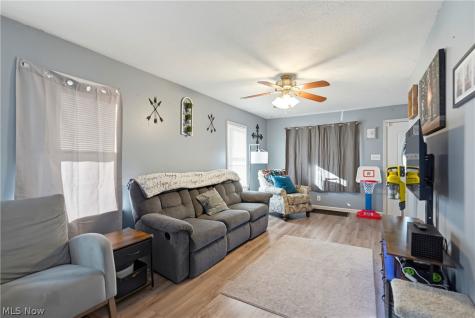 2238 Cooledge Avenue Akron OH 44305