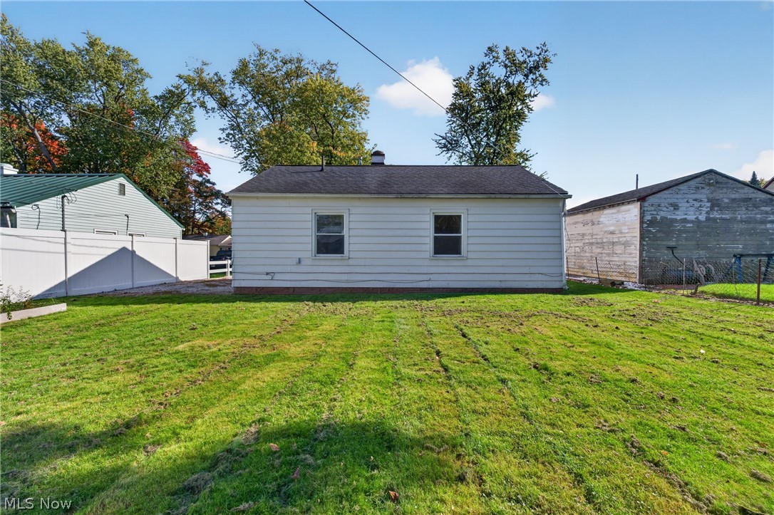 1856 Benjamin Road Madison OH 44057