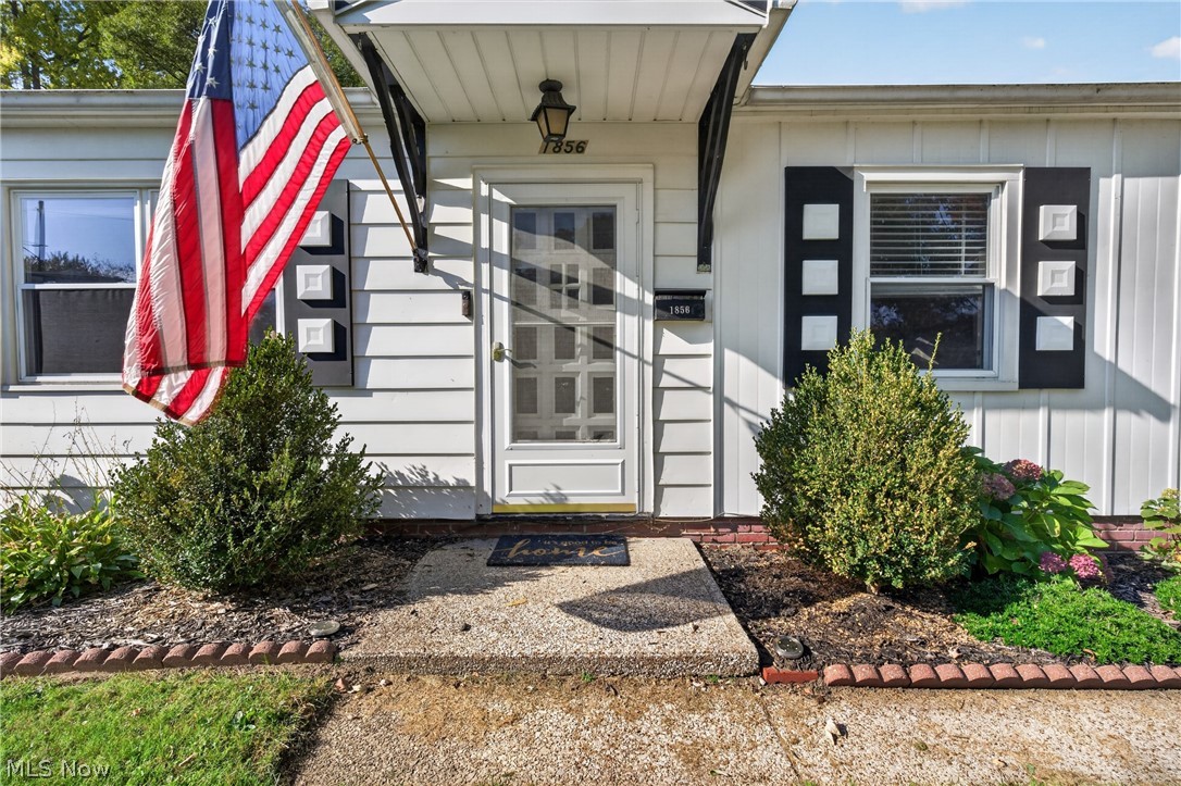 1856 Benjamin Road Madison OH 44057