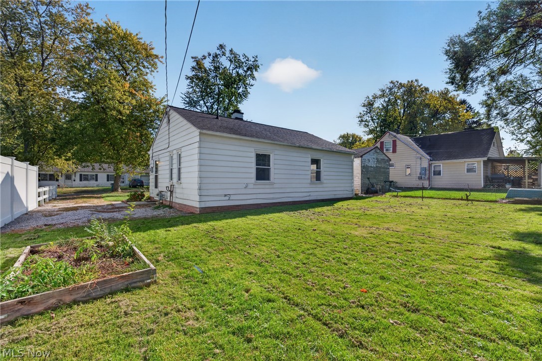 1856 Benjamin Road Madison OH 44057