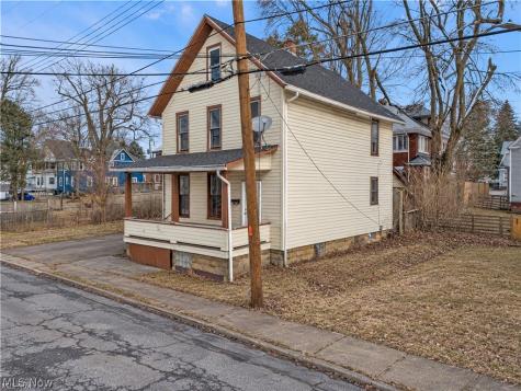 1258 Minerva Court NW Canton OH 44703